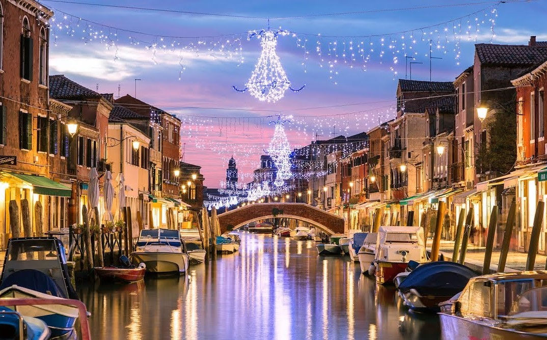 Bring the family together to northern Italy this Christmas to create